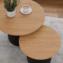 טען את התמונה לגלריה , זוג שולחנות מדורגים צבע אלון