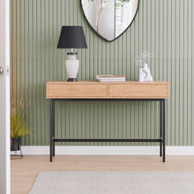 טען את התמונה לגלריה , קונסולת כניסה מרהיבה המשלבת עץ ומתכת אלון