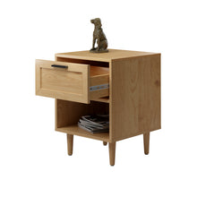 טען את התמונה לגלריה , שידת לילה מודרנית המשלבת מגירה ומדף בצבע אלון מגירה פתוחה