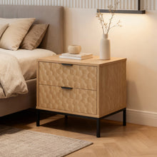 טען את התמונה לגלריה , שידת לילה יוקרתית עם 2 מגירות רחבות צבע אלון