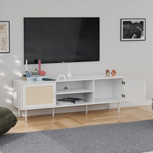 טען את התמונה לגלריה , מזנון לסלון המשלב דלתות מודרניות צבע לבן פתוח