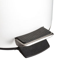 טען את התמונה לגלריה , פח אשפה לשירותים משולב במבוק 3 ליטר ב-2 צבעים לבחירה