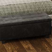 טען את התמונה לגלריה , הדום קטיפה יוקרתי בשילוב כפתורי קפיטונאז בעל חלל אחסון גדול ורגלי עץ חזקות