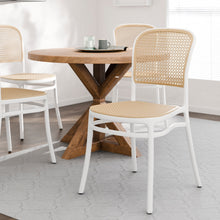 טען את התמונה לגלריה , כיסא לבן דמוי ראטן