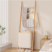 טען את התמונה לגלריה , סולם תלייה מעץ המשלב סל כביסה עשוי בד, 3 מוטות תלייה עשויים במבוק חזק