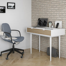 טען את התמונה לגלריה , שולחן מחשב במראה מודרני ויוקרתי בגימור חלק מט עם פסי עץ אורן