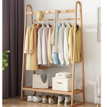 טען את התמונה לגלריה , יחידת תלייה מעוצבת מבמבוק משלבת מגוון פתרונות אחסון