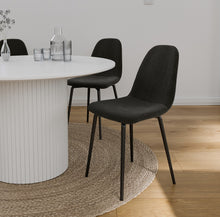 טען את התמונה לגלריה , כיסא לפינת אוכל בריפוד בד שחור
