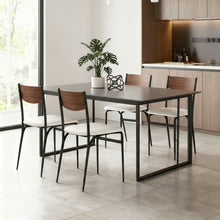 טען את התמונה לגלריה , רביעית כיסאות פינת אוכל מרופדים בצבע לבן
