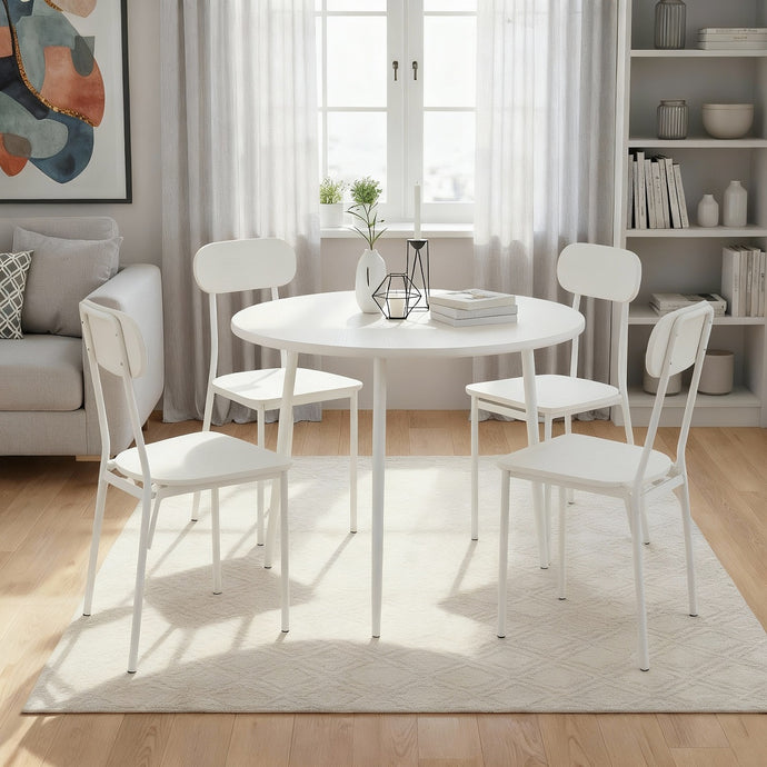 פינת אוכל כולל ארבע כסאות תואמים בצבע לבן