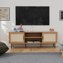 טען את התמונה לגלריה , מזנון לסלון המשלב דלתות מודרניות צבע אלון
