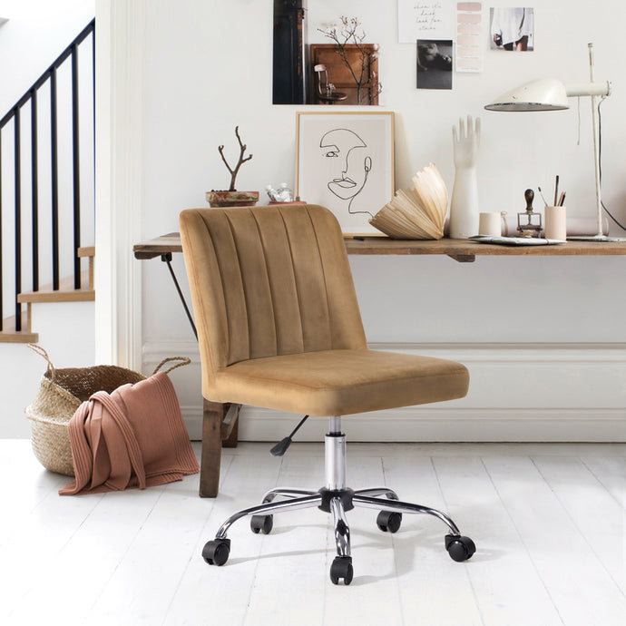 כיסא משרדי מעוצב בבז'