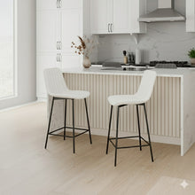 טען את התמונה לגלריה , כיסא בר מרופד ורך בלבן
